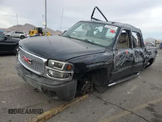 2006 GMC Sierra Denali z VIN 2GTEK63N361263249, wystawiony jako Copart lot #87234424 z przebiegiem Nie podano mil oraz Szkody całkowita. Historia ofert i sprzedaży dostępna na DreamBid. Obrazek 1.
