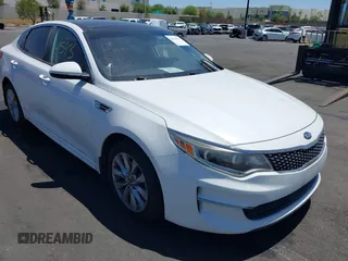 2016 Kia Optima EX z VIN 5XXGU4L30GG093417, wystawiony jako IAAI lot #42214543 z przebiegiem 135 557 mil mil oraz . Historia ofert i sprzedaży dostępna na DreamBid. Obrazek 1.