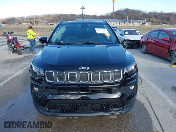 2022 Jeep Compass Latitude with VIN 3C4NJDBB9NT210065, listed as a IAAI auction lot 41744663 with 38,763 mi miles and . Bid and sale history available at DreamBid. Image 12.
