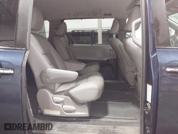 2018 Toyota Sienna XLE with VIN 5TDDZ3DC5JS198019, listed as a IAAI auction lot 42359536 with 56,224 mi miles and . Bid and sale history available at DreamBid. Image 8.