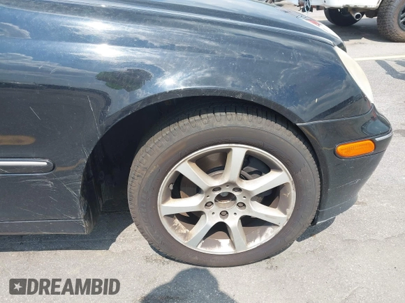 2007 Mercedes-Benz C with VIN WDBRF87HX7F889041, listed as a IAAI auction lot 42648400 with 218,227 mi miles and . Bid and sale history available at DreamBid. Image 15.