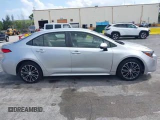 2020 Toyota Corolla LE with VIN JTDEPRAEXLJ023560, listed as a IAAI auction lot 41985501 with 59,529 mi miles. Bid and sale history available at carsss.com. Image 13.