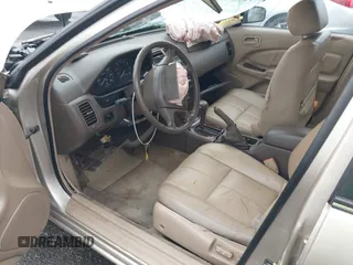 1995 Nissan Maxima GLE z VIN JN1CA21DXST075946, wystawiony jako IAAI lot #41669451 z przebiegiem 154 423 mil mil oraz . Historia ofert i sprzedaży dostępna na DreamBid. Obrazek 5.