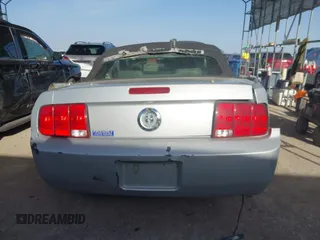 2007 Ford Mustang Deluxe with VIN 1ZVFT84N375205957, listed as a IAAI auction lot 41728914 with Not Provided miles and . Bid and sale history available at carsss.com. Image 16.