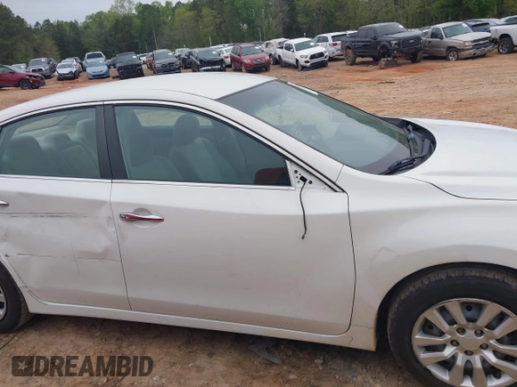 2013 Nissan Altima SV with VIN 1N4AL3AP8DN554166, listed as a IAAI auction lot 42008563 with 149,809 mi miles and . Bid and sale history available at carsss.com. Image 13.