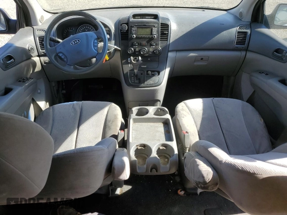 2011 Kia Sedona LX with VIN KNDMG4C71B6393066, listed as a Copart auction lot 77087974 with 158,400 mi miles and Clean Title. Bid and sale history available at carsss.com. Image 8.