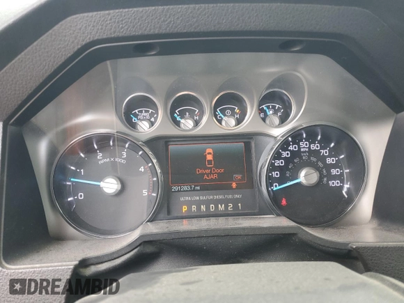 2015 Ford F-350 Platinum with VIN 1FT8W3BT3FEA80237, listed as a Copart auction lot 62143485 with 291,283 mi miles and Salvage title. Bid and sale history available at DreamBid. Image 9.