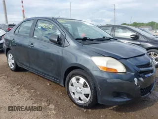 2008 Toyota Yaris z VIN JTDBT923084034729, wystawiony jako IAAI lot #42222673 z przebiegiem 169 007 mil mil oraz . Historia ofert i sprzedaży dostępna na DreamBid. Obrazek 6.