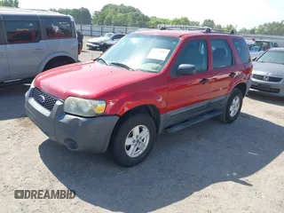 2006 Ford Escape XLS z VIN 1FMYU02Z96KA47068, wystawiony jako IAAI lot #42588037 z przebiegiem 139 581 mil mil oraz . Historia ofert i sprzedaży dostępna na DreamBid. Obrazek 2.