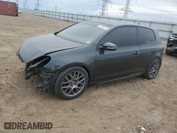 2013 Volkswagen GTI z VIN WVWEV7AJ2DW125334, wystawiony jako Copart lot #57248175 z przebiegiem Nie podano mil oraz Szkoda całkowita • Salvage title. Historia ofert i sprzedaży dostępna na DreamBid. Obrazek 1.