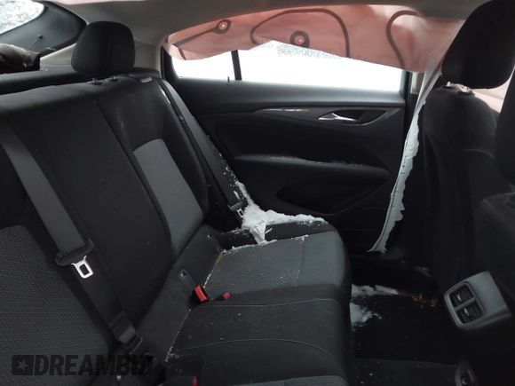 2018 Buick Regal Preferred with VIN W04GL6SX4J1074546, listed as a IAAI auction lot 41623194 with 30,757 mi miles and . Bid and sale history available at DreamBid. Image 8.