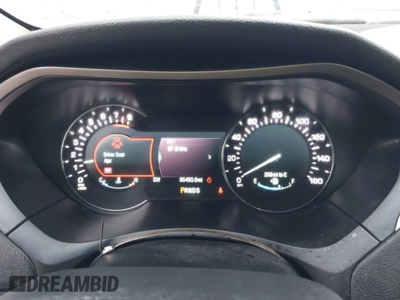 2016 Lincoln MKZ with VIN 3LN6L2G9XGR611001, listed as a IAAI auction lot 41556560 with 95,490 mi miles and . Bid and sale history available at DreamBid. Image 7.