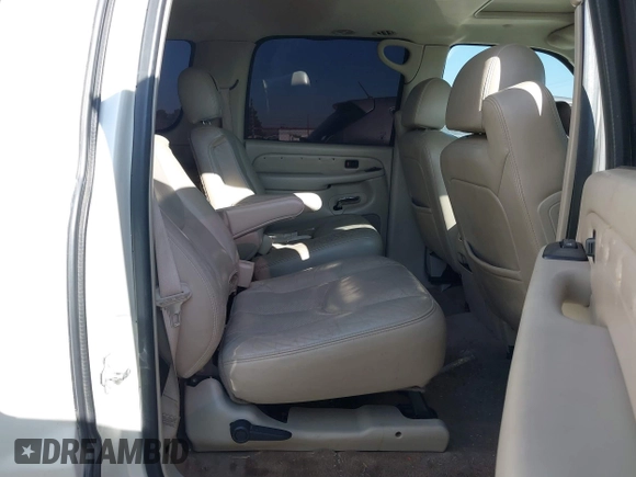 2005 Cadillac Escalade ESV z VIN 3GYFK66NX5G196181, wystawiony jako IAAI lot #41627424 z przebiegiem 269 961 mil mil oraz . Historia ofert i sprzedaży dostępna na DreamBid. Obrazek 8.