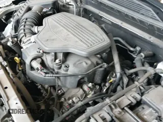 2020 Chevrolet Blazer LT z VIN 3GNKBJRSXLS706474, wystawiony jako IAAI lot #42872931 z przebiegiem 168 058 mil mil oraz . Historia ofert i sprzedaży dostępna na DreamBid. Obrazek 19.