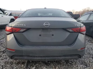 2024 Nissan Sentra SV z VIN 3N1AB8CV4RY391292, wystawiony jako Copart lot #43039145 z przebiegiem Nie podano mil oraz Nie do naprawy • Non repairable. Historia ofert i sprzedaży dostępna na DreamBid. Obrazek 6.