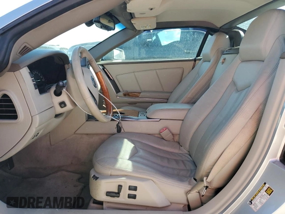 2005 Cadillac XLR z VIN 1G6YV34A455601742, wystawiony jako Copart lot #77878544 z przebiegiem Nie podano mil oraz Szkoda całkowita • Salvage title. Historia ofert i sprzedaży dostępna na DreamBid. Obrazek 10.