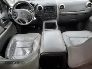 2003 Ford Expedition XLT Value with VIN 1FMPU16W03LA53090, listed as a Copart auction lot 45536955 with 139,944 mi miles and Salvage Title. Bid and sale history available at carsss.com. Image 8.