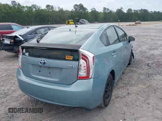 2013 Toyota Prius One with VIN JTDKN3DU6D5645771, listed as a IAAI auction lot 42231363 with 152,576 mi miles and . Bid and sale history available at carsss.com. Image 4.
