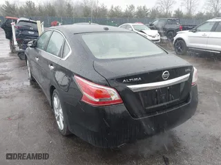 2013 Nissan Altima 3.5 SL with VIN 1N4BL3APXDC158501, listed as a IAAI auction lot 41744175 with 135,806 mi miles. Bid and sale history available at carsss.com. Image 3.