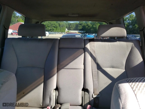 2005 Toyota Highlander with VIN JTEDP21A050063120, listed as a Copart auction lot 61280124 with 338,659 mi miles and Non Repairable. Bid and sale history available at carsss.com. Image 10.