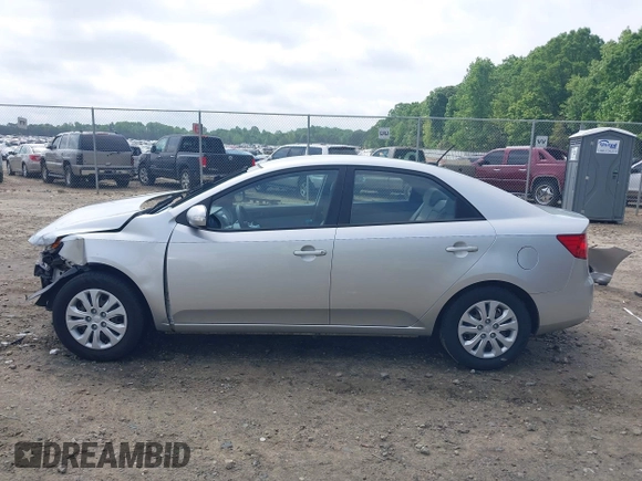 2010 Kia Forte EX z VIN KNAFU4A27A5834628, wystawiony jako IAAI lot #42123726 z przebiegiem 89 402 mil mil oraz . Historia ofert i sprzedaży dostępna na DreamBid. Obrazek 15.