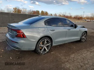 2024 Volvo S60 Core Dark Theme with VIN 7JRL12TK5RG319774, listed as a Copart auction lot 79581424 with 15,049 mi miles and Clean title. Bid and sale history available at DreamBid. Image 3.