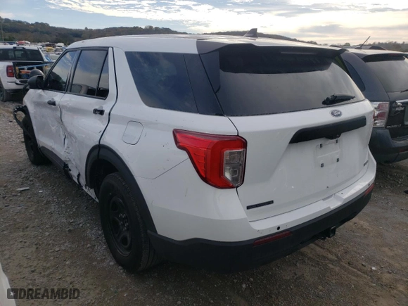 2024 Ford Police Interceptor Utility with VIN 1FM5K8AB8RGA49090, listed as a Copart auction lot 78606064 with 8,951 mi miles and Salvage Title. Bid and sale history available at carsss.com. Image 2.