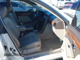 2005 Hyundai XG z VIN KMHFU45E85A386500, wystawiony jako IAAI lot #41658161 z przebiegiem 181 578 mil mil oraz . Historia ofert i sprzedaży dostępna na DreamBid. Obrazek 5.