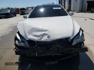 2016 Mercedes-Benz E 400 z VIN WDDKJ6FB4GF332182, wystawiony jako Copart lot #52546835 z przebiegiem 141 910 mil mil oraz Czysty tytuł • Clean title. Historia ofert i sprzedaży dostępna na DreamBid. Obrazek 5.