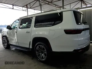 2024 Jeep Wagoneer Series II z VIN 1C4SJSBP7RS144237, wystawiony jako Copart lot #56341065 z przebiegiem 29 432 mil mil oraz Tytuł czysty. Historia ofert i sprzedaży dostępna na DreamBid. Obrazek 2.