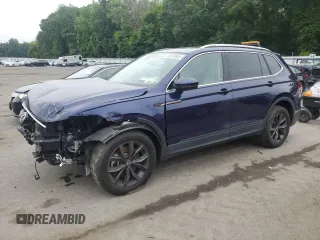2022 Volkswagen Tiguan SE z VIN 3VV2B7AX9NM029039, wystawiony jako Copart lot #62475645 z przebiegiem 43 600 mil mil oraz Szkoda całkowita • Salvage title. Historia ofert i sprzedaży dostępna na DreamBid. Obrazek 1.