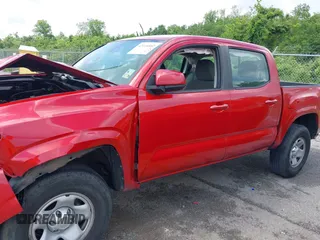 2018 Toyota Tacoma SR z VIN 5TFAX5GN3JX115019, wystawiony jako IAAI lot #42116802 z przebiegiem 190 220 mil mil oraz . Historia ofert i sprzedaży dostępna na DreamBid. Obrazek 14.
