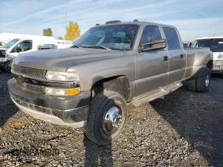 2002 Chevrolet Silverado 3500 LT with VIN 1GCJK33122F119530, listed as a Copart auction lot 80089344 with 188,177 mi miles and Salvage Title. Bid and sale history available at carsss.com. Image 1.