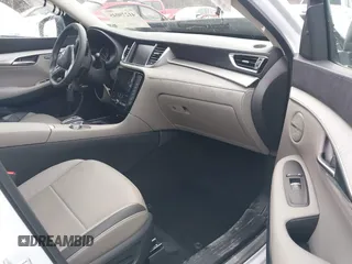 2023 Infiniti QX50 Sensory z VIN 3PCAJ5EB1PF120667, wystawiony jako IAAI lot #41279045 z przebiegiem 9 132 mil mil oraz . Historia ofert i sprzedaży dostępna na DreamBid. Obrazek 5.