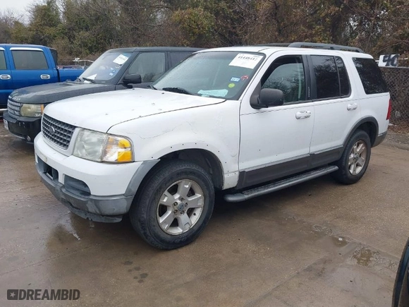 2003 Ford Explorer XLT with VIN 1FMZU73K33UB02726, listed as a IAAI auction lot 41448412 with 163,671 mi miles. Bid and sale history available at carsss.com. Image 2.