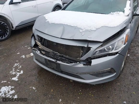 2015 Hyundai Sonata 2.4L Sport with VIN 5NPE34AF1FH076863, listed as a IAAI auction lot 41458535 with 168,605 mi miles. Bid and sale history available at carsss.com. Image 6.