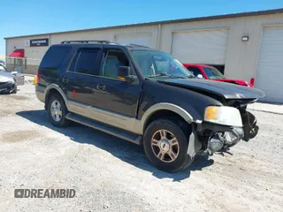 2006 Ford Expedition Eddie Bauer with VIN 1FMFU17556LA19216, listed as a IAAI auction lot 41813546 with 240,884 mi miles. Bid and sale history available at carsss.com. Image 1.