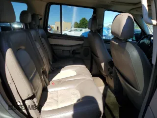 2003 Ford Explorer z VIN 1FMDU84W83ZA36002, wystawiony jako Copart lot #74583784 z przebiegiem 166 977 mil mil oraz Szkoda całkowita • Salvage title. Historia ofert i sprzedaży dostępna na DreamBid. Obrazek 11.
