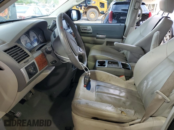 2008 Chrysler Town & Country Touring with VIN 2A8HR54PX8R138216, listed as a Copart auction lot 52754925 with 212,855 mi miles and Clean Title. Bid and sale history available at carsss.com. Image 7.