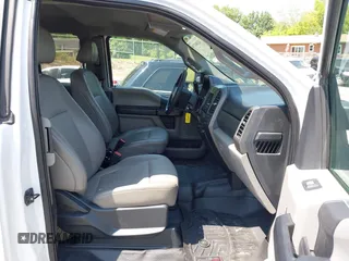 2020 Ford F-250 XL z VIN 1FT7X2BT0LEE50462, wystawiony jako IAAI lot #42384738 z przebiegiem 291 687 mil mil oraz . Historia ofert i sprzedaży dostępna na DreamBid. Obrazek 5.