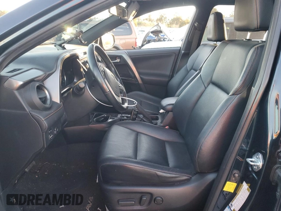 2017 Toyota RAV4 SE с VIN JTMJJREV6HD075610, выставлен на аукционе Copart как лот 44260045 с пробегом 62 122 миль миль и Списание • Salvage title. История ставок и продаж доступна на DreamBid. Изображение 7.
