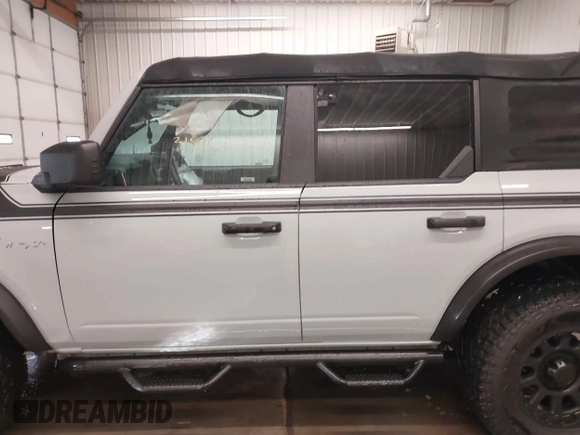 2022 Ford Bronco with VIN 1FMEE5DH4NLB88639, listed as a IAAI auction lot 41597123 with 31,897 mi miles. Bid and sale history available at carsss.com. Image 15.
