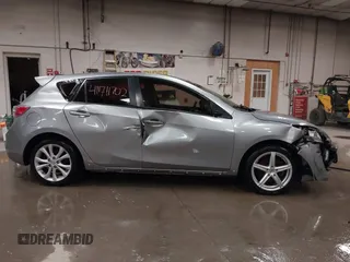 2011 Mazda 3 S Sport with VIN JM1BL1K50B1490872, listed as a IAAI auction lot 41711702 with 192,405 mi miles and . Bid and sale history available at DreamBid. Image 13.