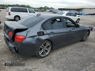 2013 BMW 3 Series 328i z VIN WBA3A5C59DF352539, wystawiony jako Copart lot #55279645 z przebiegiem 119 870 mil mil oraz Czysty tytuł • Clean title. Historia ofert i sprzedaży dostępna na DreamBid. Obrazek 3.