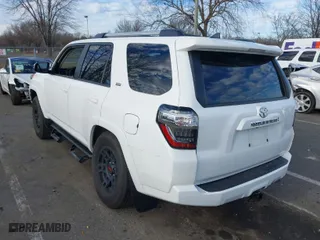 2024 Toyota 4Runner SR5 Premium with VIN JTENU5JR6R6278704, listed as a IAAI auction lot 41215563 with 12,802 mi miles. Bid and sale history available at carsss.com. Image 3.