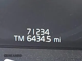 2019 Volvo XC60 Momentum with VIN LYV102DKXKB224961, listed as a IAAI auction lot 42377394 with 71,234 mi miles and . Bid and sale history available at DreamBid. Image 15.