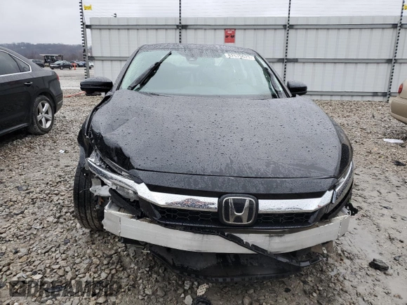 2018 Honda Clarity Plug-In Hybrid Touring with VIN JHMZC5F36JC013265, listed as a Copart auction lot 82575623 with 100,748 mi miles. Bid and sale history available at carsss.com. Image 5.