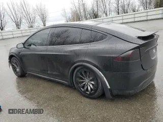 2017 Tesla Model X 90D z VIN 5YJXCBE2XHF078598, wystawiony jako Copart lot #46751395 z przebiegiem 58 115 mil mil oraz Szkody całkowita. Historia ofert i sprzedaży dostępna na DreamBid. Obrazek 2.