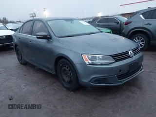2013 Volkswagen Jetta SE with VIN 3VWDP7AJ8DM405519, listed as a IAAI auction lot 41177485 with 199,574 mi miles and . Bid and sale history available at DreamBid. Image 1.