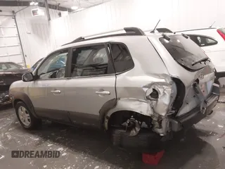 2007 Hyundai Tucson SE with VIN KM8JN12DX7U610529, listed as a IAAI auction lot 41370668 with 172,802 mi miles. Bid and sale history available at carsss.com. Image 14.
